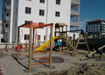 ahşap kamelya, ahşap oyun grubu, ahşap oyun parkı, zıp zıp, ahşap salıncak,