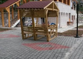 ahşap oyun grubu, ahşap kamelya, ahşap piknik masası (1)