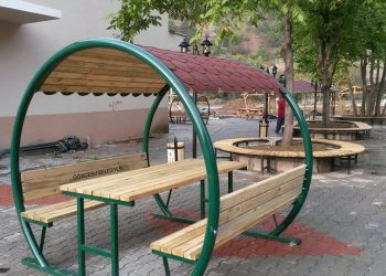 Metal Çatılı Piknik Masası ( AGP 03)